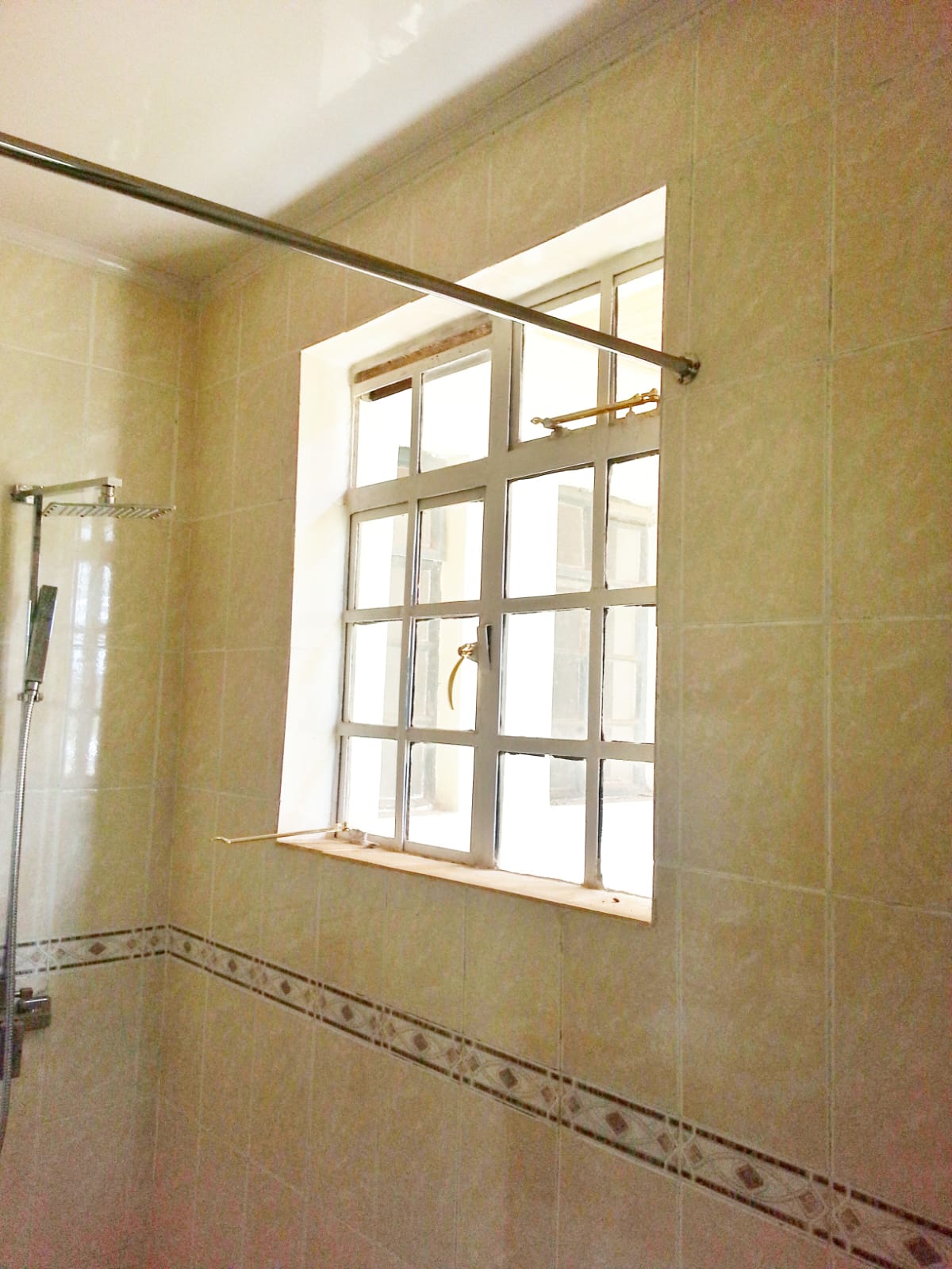ELEGANT 2 BEDROOM APARTMENT FOR SALE -OFF KAMITI ROAD