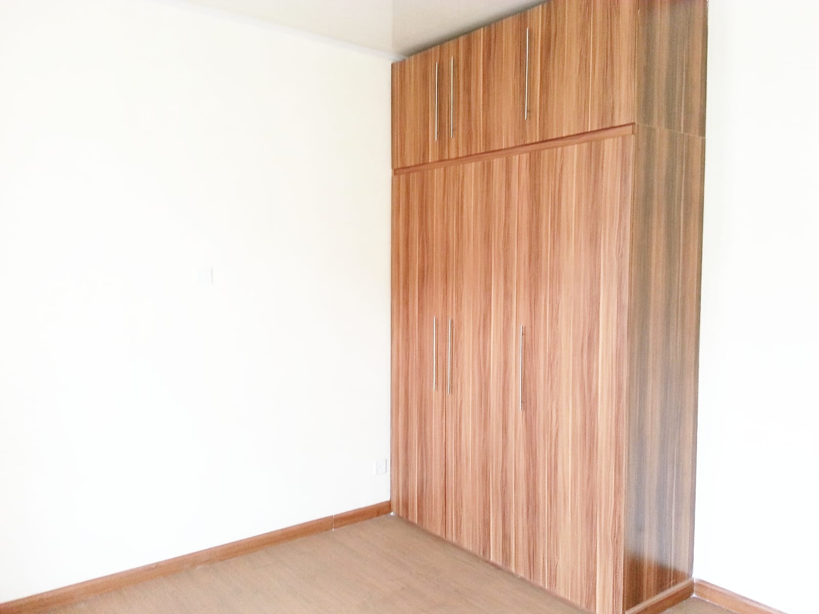 ELEGANT 2 BEDROOM APARTMENT FOR SALE -OFF KAMITI ROAD