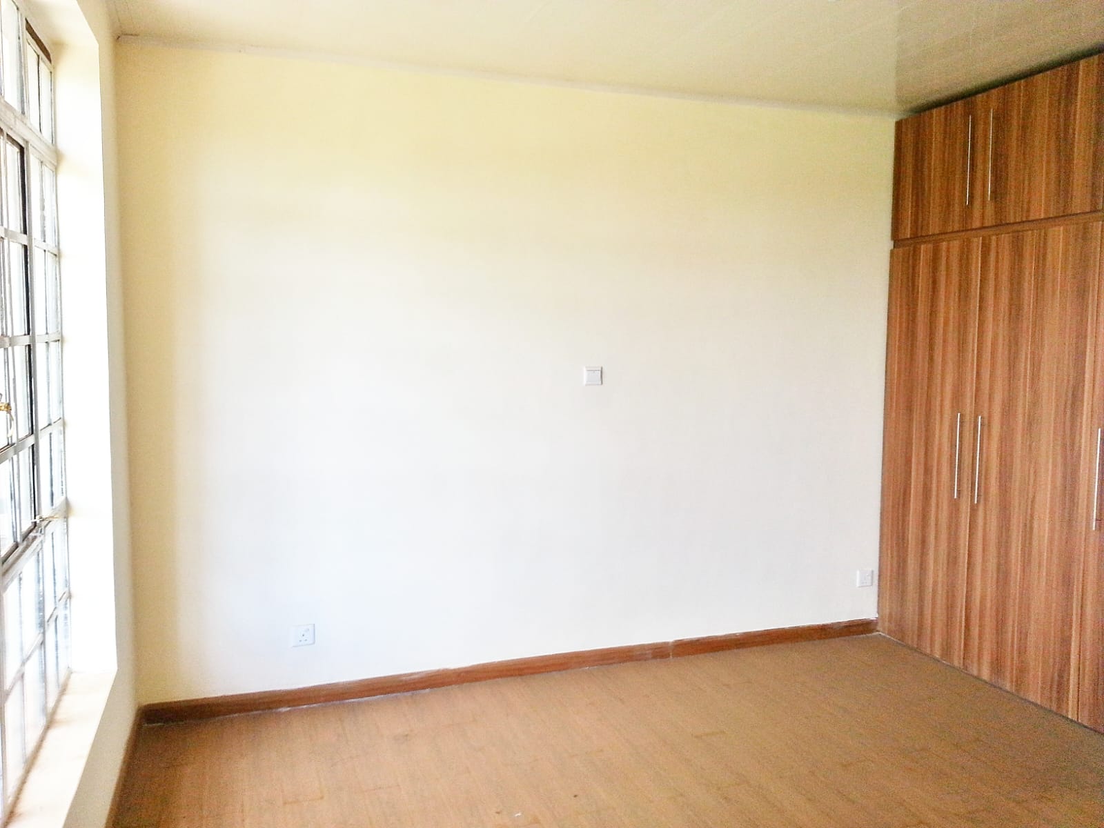 ELEGANT 2 BEDROOM APARTMENT FOR SALE -OFF KAMITI ROAD