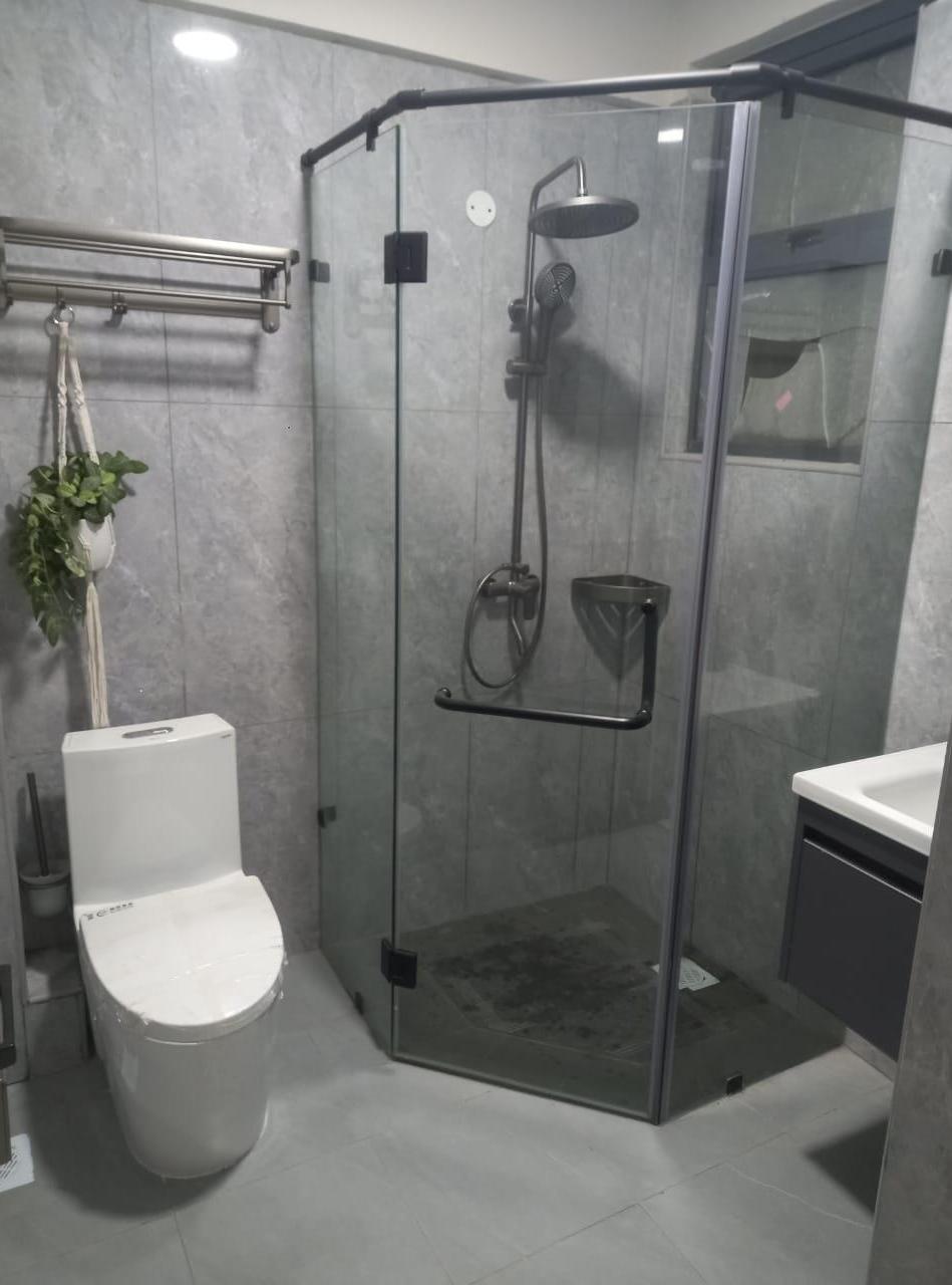 FOR SALE.. LUXURIOUS APARTMENTS IN WESTALANDS.
